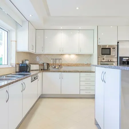 Willa Dia Vale do Lobo